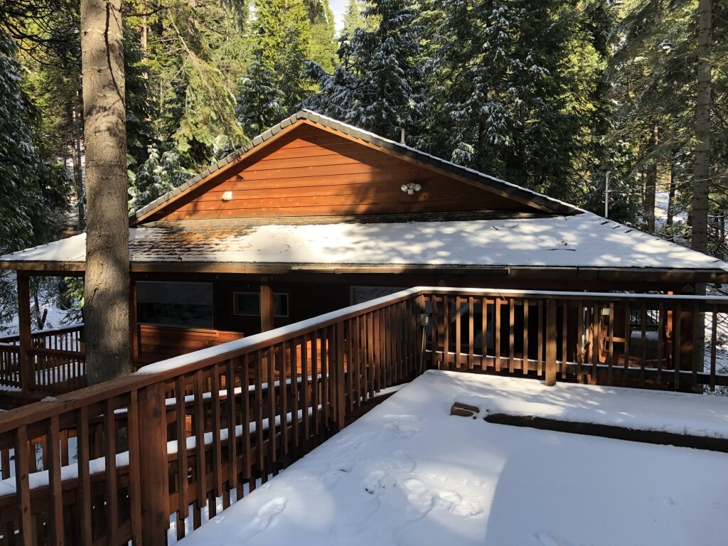 (2019-12-15) Arnold Cabin