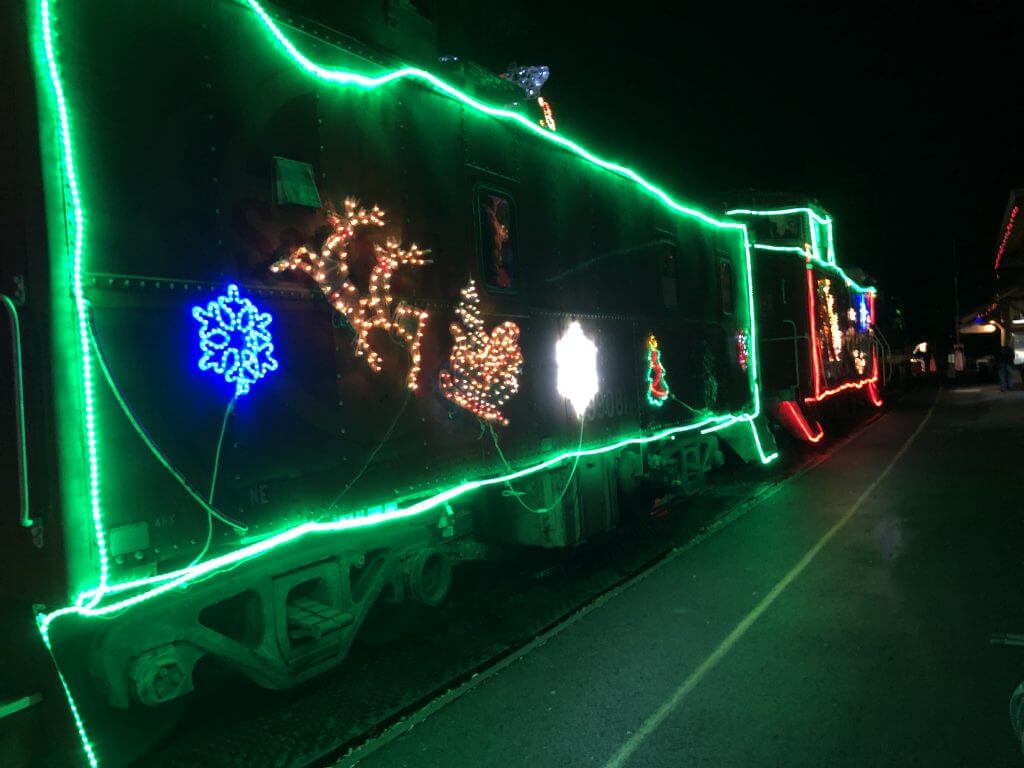 (2021-12-15) Train of Lights